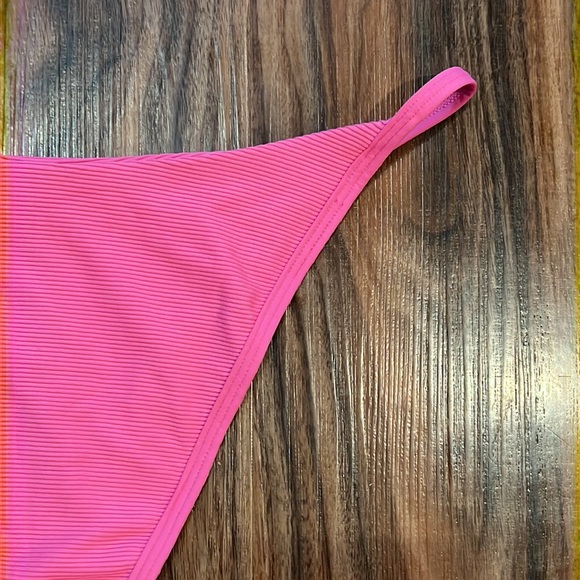 L*Space Ribbed Jay Bitsy Bikini Bottom - Picture 8 of 13